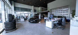 Prestavba showroomu nových vozidiel BMW