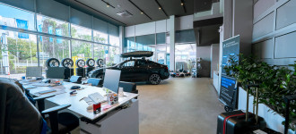 Prestavba showroomu nových vozidiel BMW