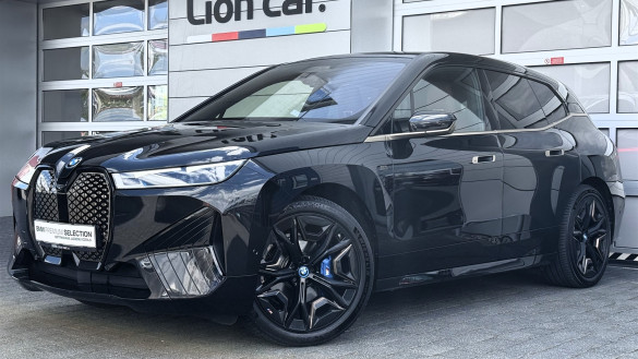 BMW iX M60