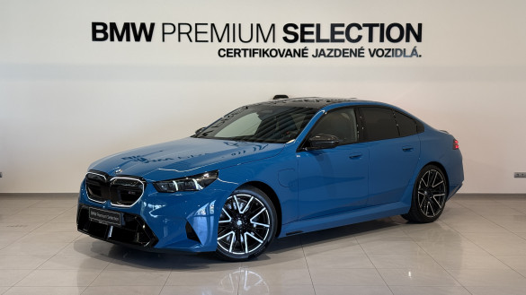 BMW M5 Sedan