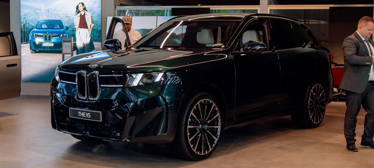 Predpremiéra BMW radu 7 a BMW X5